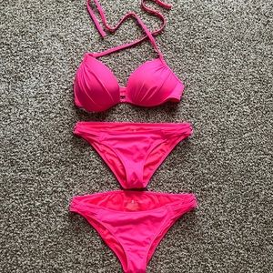 Size Small, Medium Bottoms with 34D Padded Adjustable Top.